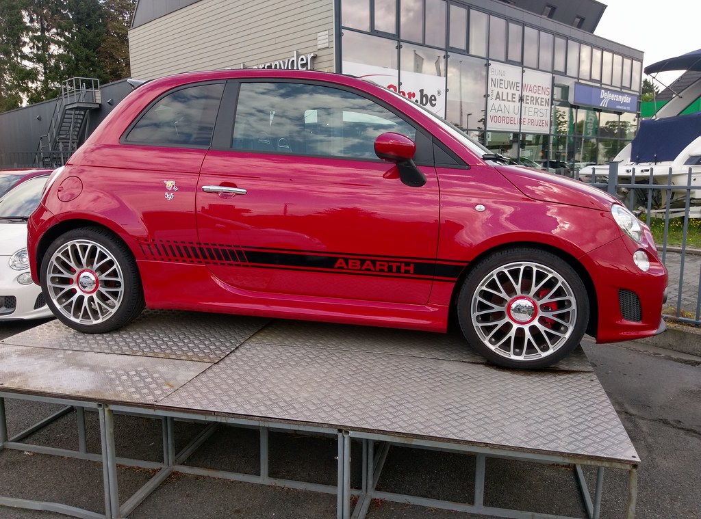 Abarth 595 Cabrio, 2017. Gent (B), August 2017. Flickr