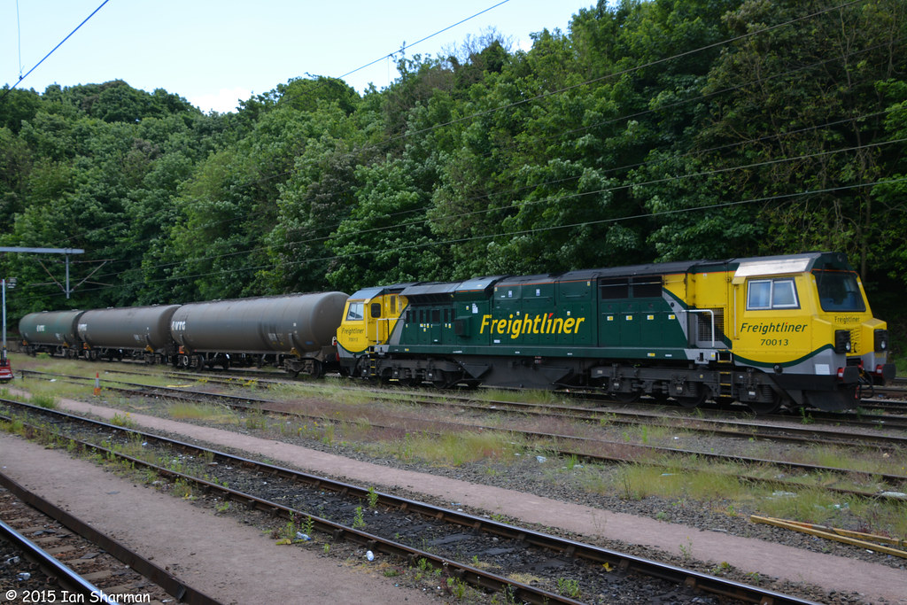 No 70013 3rd June 2015 Ipswich Stabled seen at 1121 Ian Sharman