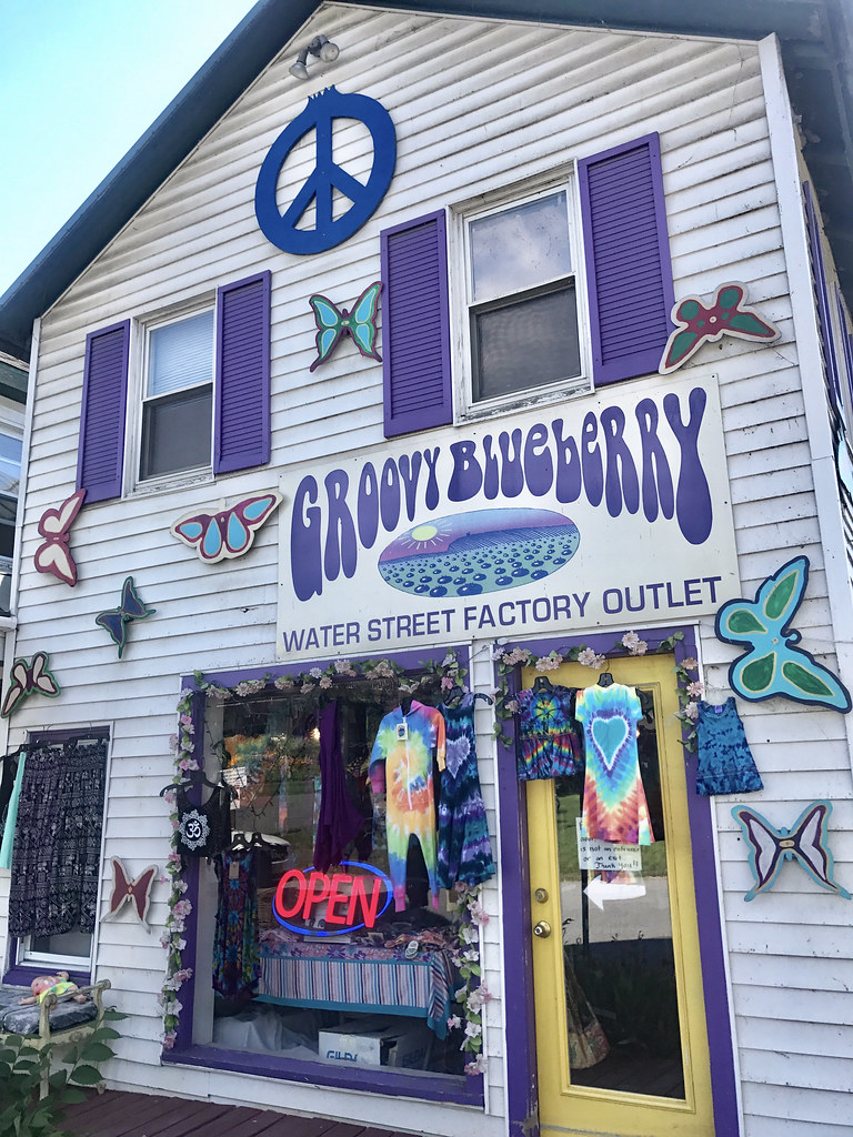 Hippie Store New Paltz NY When the Woodstock Music Festiva… Flickr