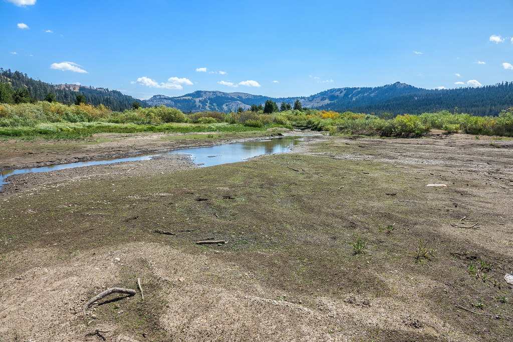 Castle Creek inlet into drained lakebed of Van Norden Lake… Flickr