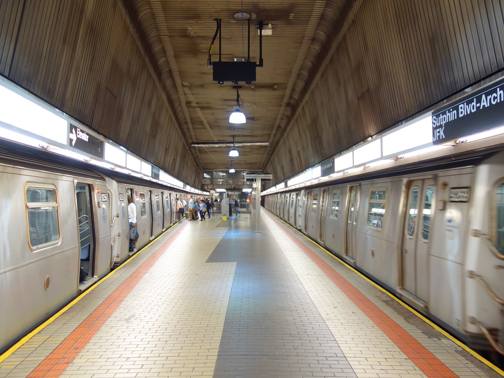 201708005 New York City subway station 'Sutphin BoulevardArcher Avenue
