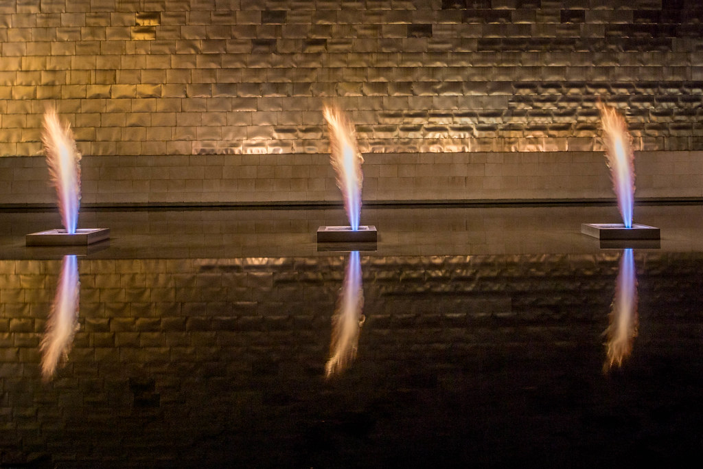 "Fire Fountain" (Yves Klein) Guggenheim Museum Bilbao (Fra… Flickr