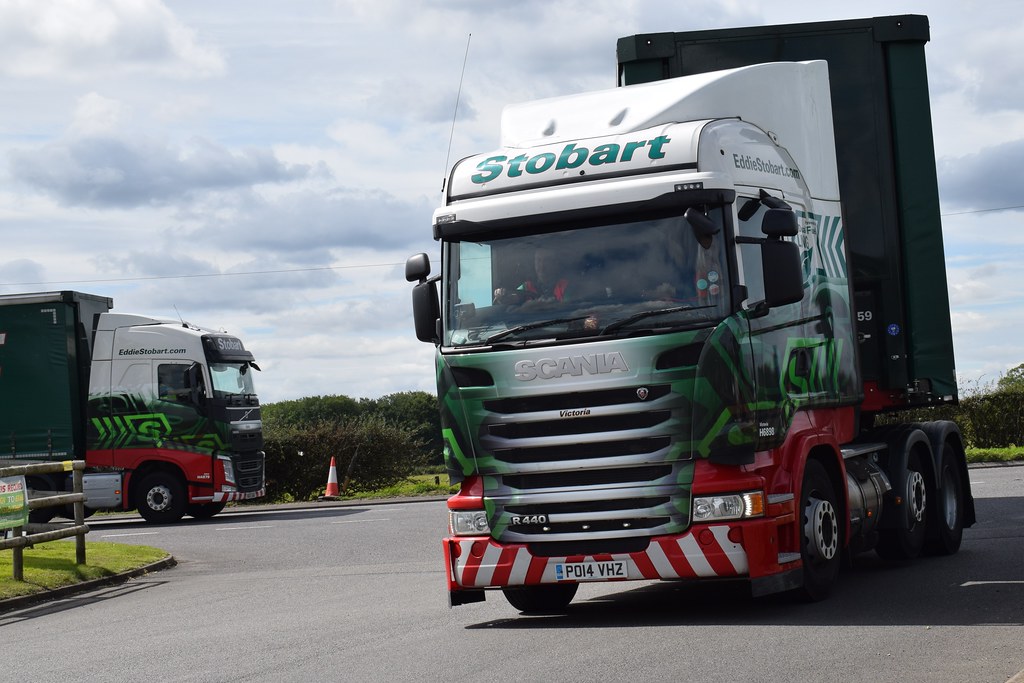 PO14VHZ H6898 Eddie Stobart Scania 'Victoria' Rugby Trucks… Graham