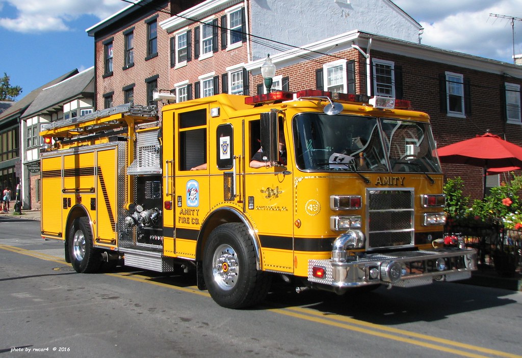 Amity Fire Co Engine 49 Amityvile PA (1) rwcar4 Flickr