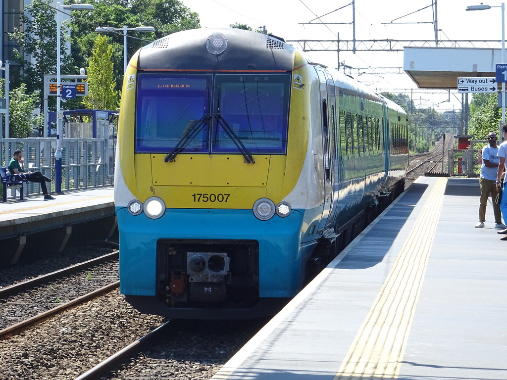 ATW 175007 East Didsbury Arriva Trains Wales Class 175, … Flickr