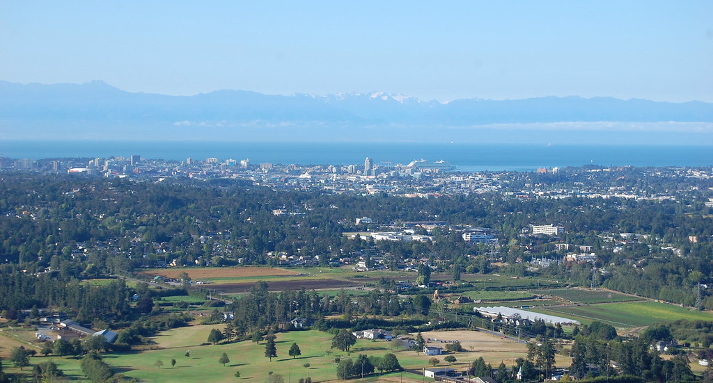 Mount Douglas Victoria, BC mademoisellelapiquante Flickr