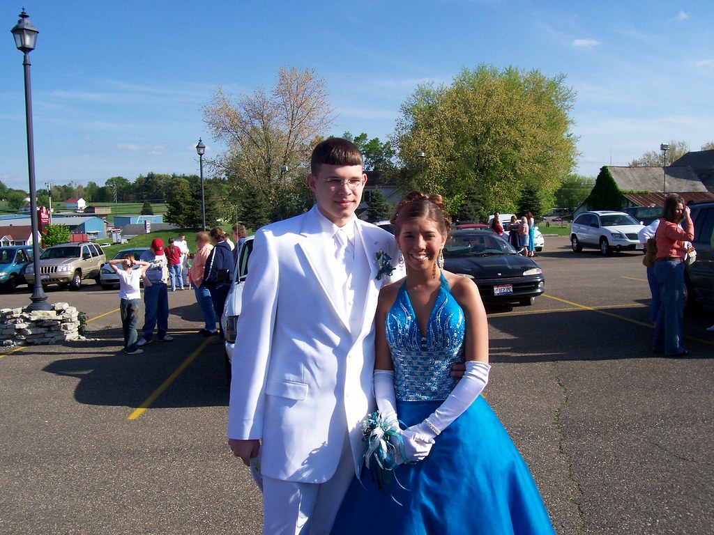 Crooksville High School Caleb Watts and Jessica Hohn. Subm… Flickr