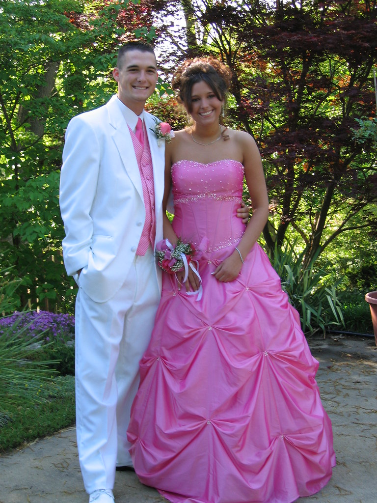 Zanesville prom Brianna Warden and Brody Smith. Times Recorder and