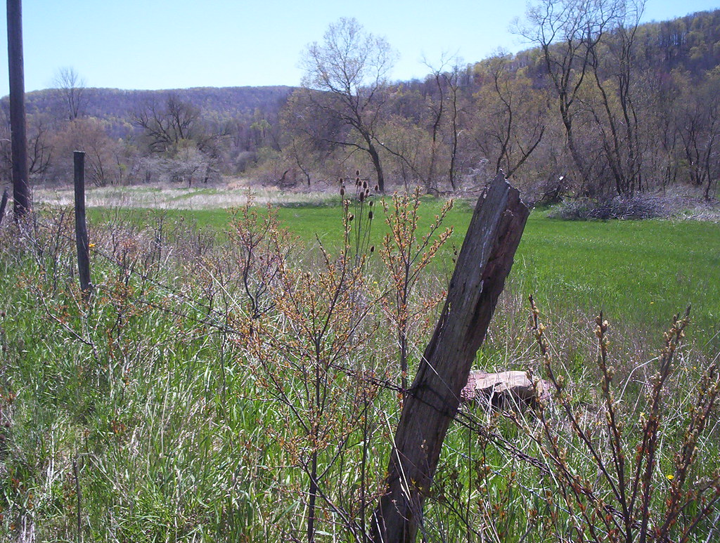 Old Fence on Rt 49 Route 49 in Potter Brook, PA. The barn … Flickr
