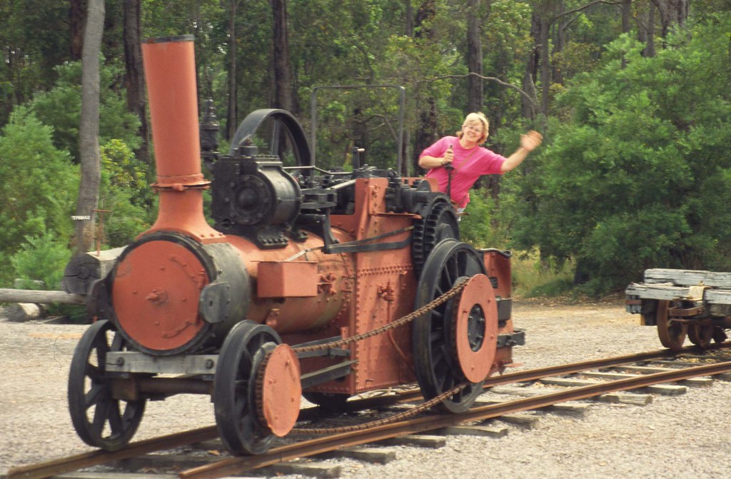 199301 112 Timbertown Train Traction engine configured to … Flickr