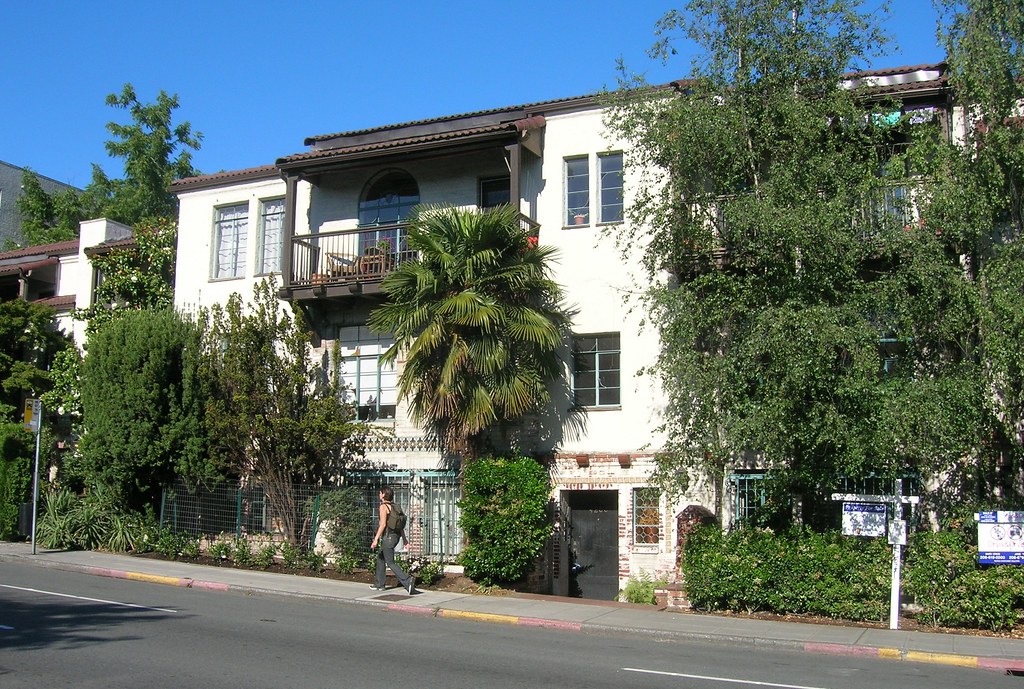 El Monterey Condos, University District i071506 118 brewbooks Flickr