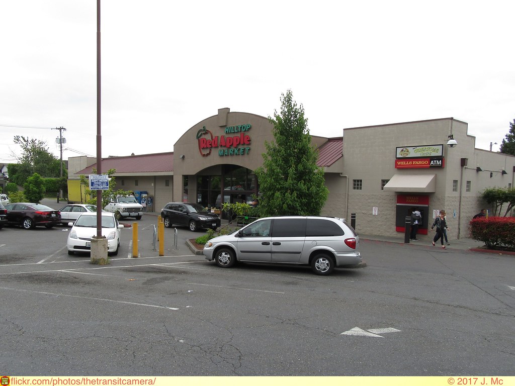 Red Apple Market A small local grocery store in the Beacon… Flickr