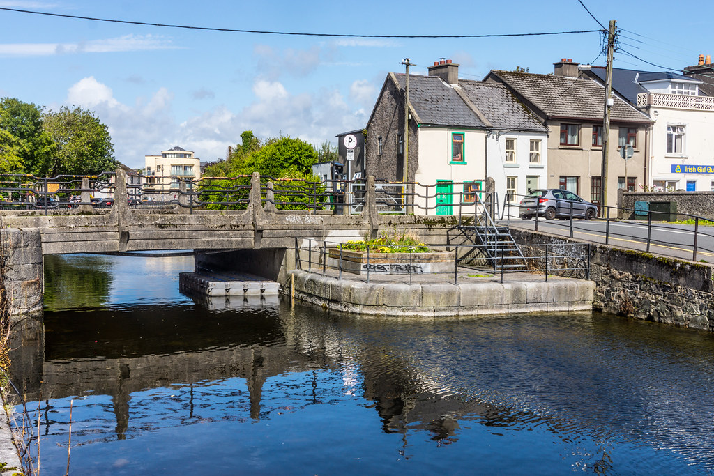THE COMPLEX WATERWAYS OF GALWAY [RIVERS CANALS LAKES … Flickr