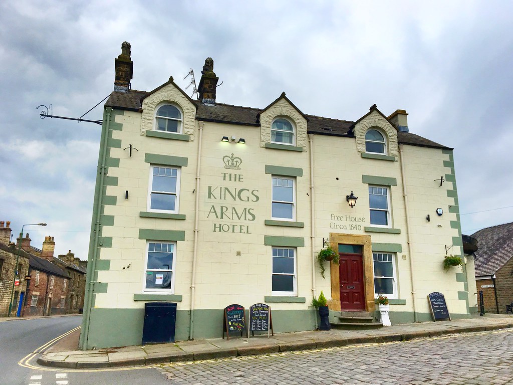 King's Arms Hotel, ChapelenleFrith Nigel Harris Flickr