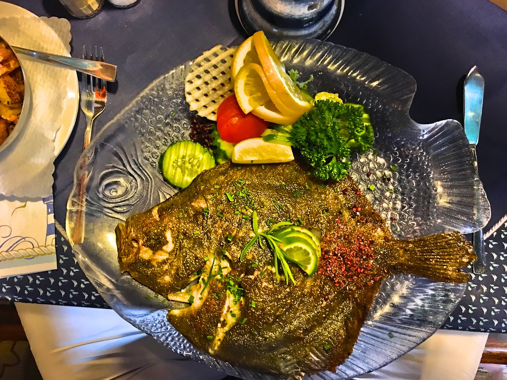 Rostock Warnemuende Restaurant Fischerklause Steinbutt Flickr