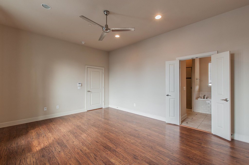 311 Hartford Unit C Dallas , TX 75219 Brent Eckley Flickr