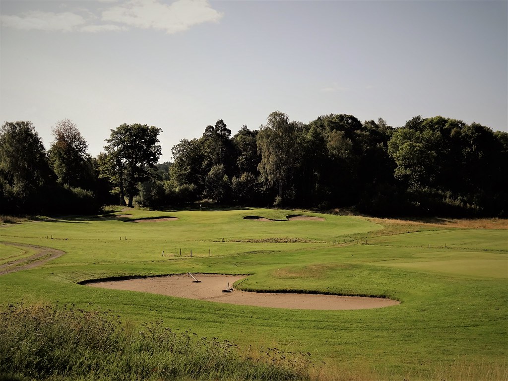 A golf course is usually curved. Pretty much like Penelope… Flickr