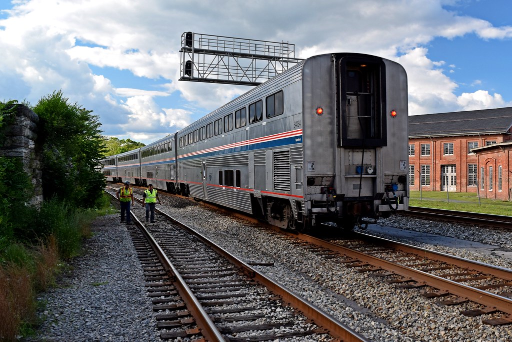 Amtrak Capitol Limited at Martinsburg [02] Amtrak's westbo… Flickr