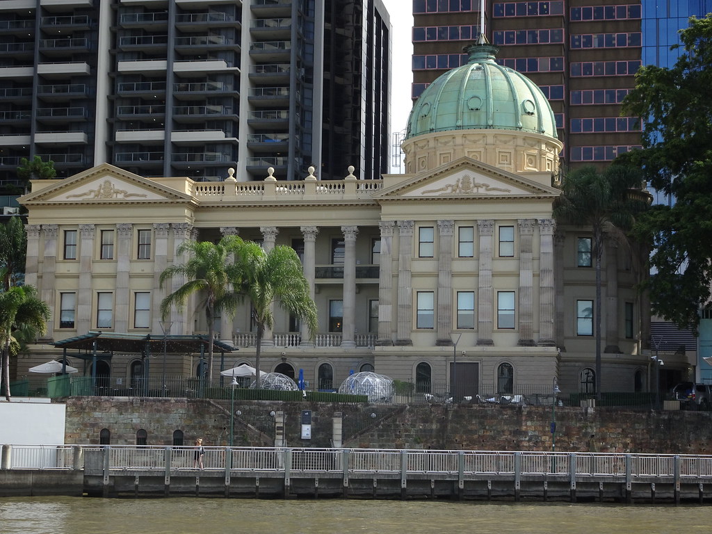 Brisbane. The old Customs House on the Brisbane River. Fir… Flickr