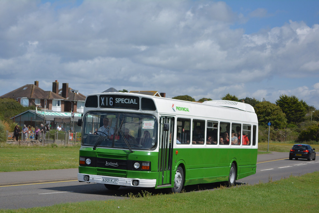 nbc 1 A301 KJT Stokes Bay Road, Gosport rally cavalcade Solenteer