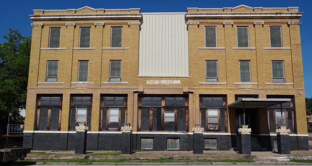 Campbell Hotel Nowata, OK2 Seth Gaines Flickr