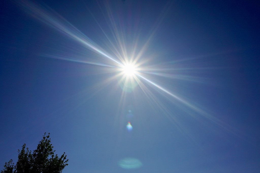 Solar Eclipse Sun Rays I love how many rays I was getting … Flickr