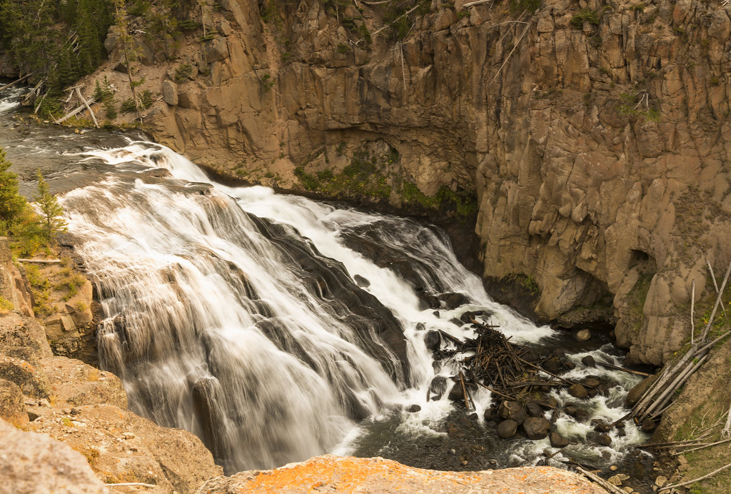 Gibbon Falls Gibbon waterfalls has a drop of 84ft, about … Flickr