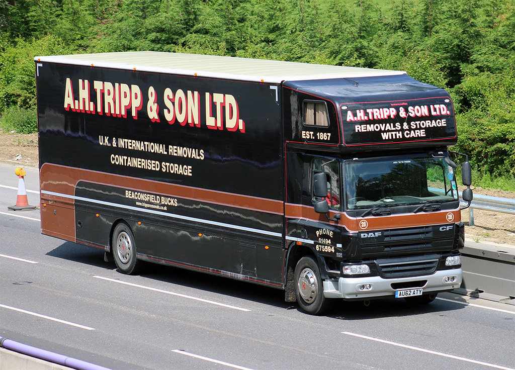 A H Tripp & Son AU62 ATY 25/05/2017 M1, Brockhall. Flickr