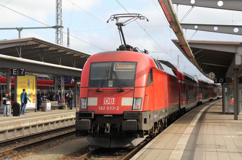 182023, Rostock Hbf 182023 at Rostock Hbf, with RE4358 11.… Flickr