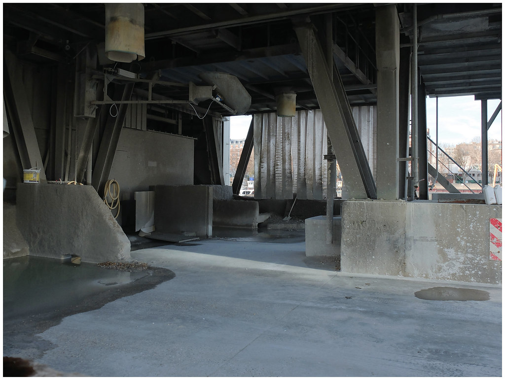 Cement industry — Loft on Seine Industrial harbour Victor,… Flickr