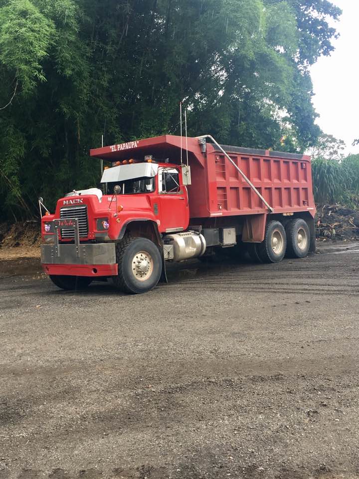 MACK DUMP TRUCK ROAD TRUCKS PUERTO RICO Flickr