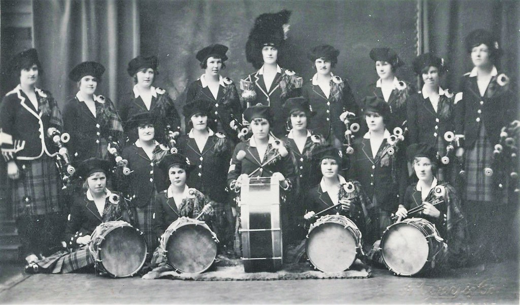 Caledonian Club Girls Pipe Band, Castlemaine, Victoria c… Flickr