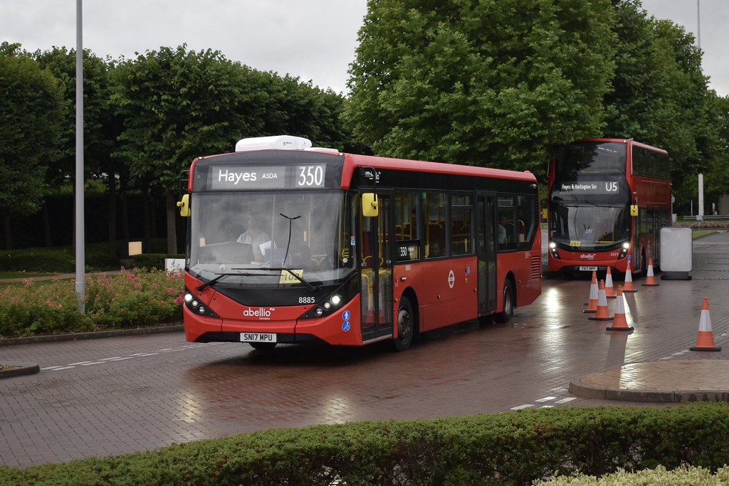 Routes 350 and U5, Stockley Park Abellio London route 350… Flickr