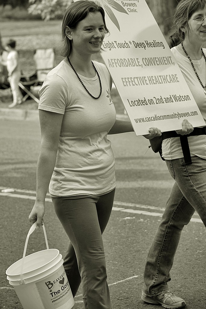 Parade Advertising Promoting their clinic in the City Cele… Flickr