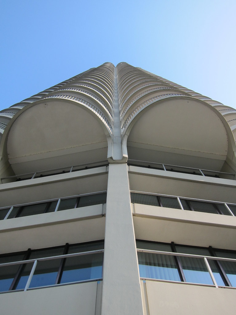 Dorint Hotel Tower (restored 19801992, see tags for furth… Flickr