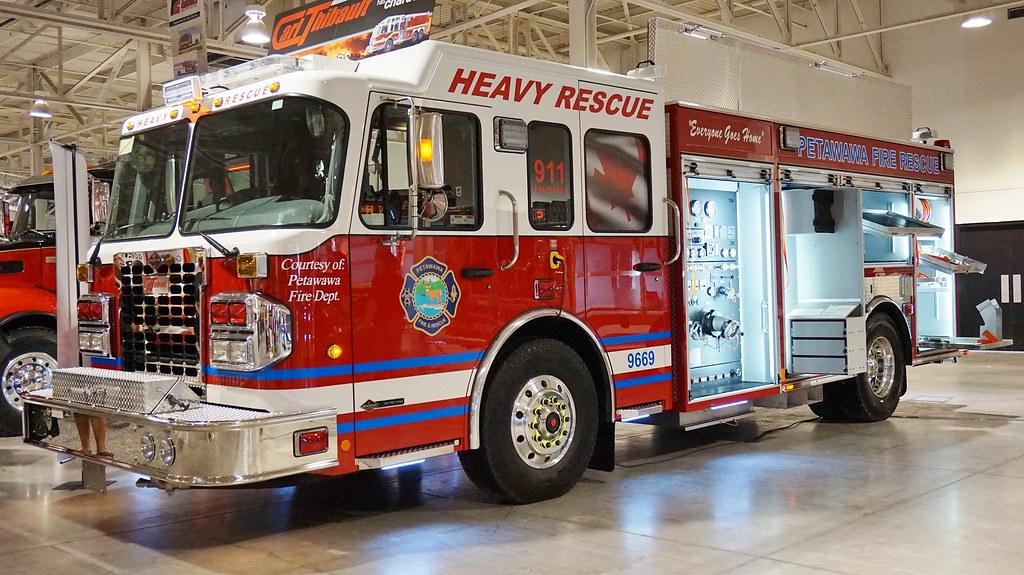 Petawawa Fire Department NEW Heavy Rescue Unit 9669 Flickr