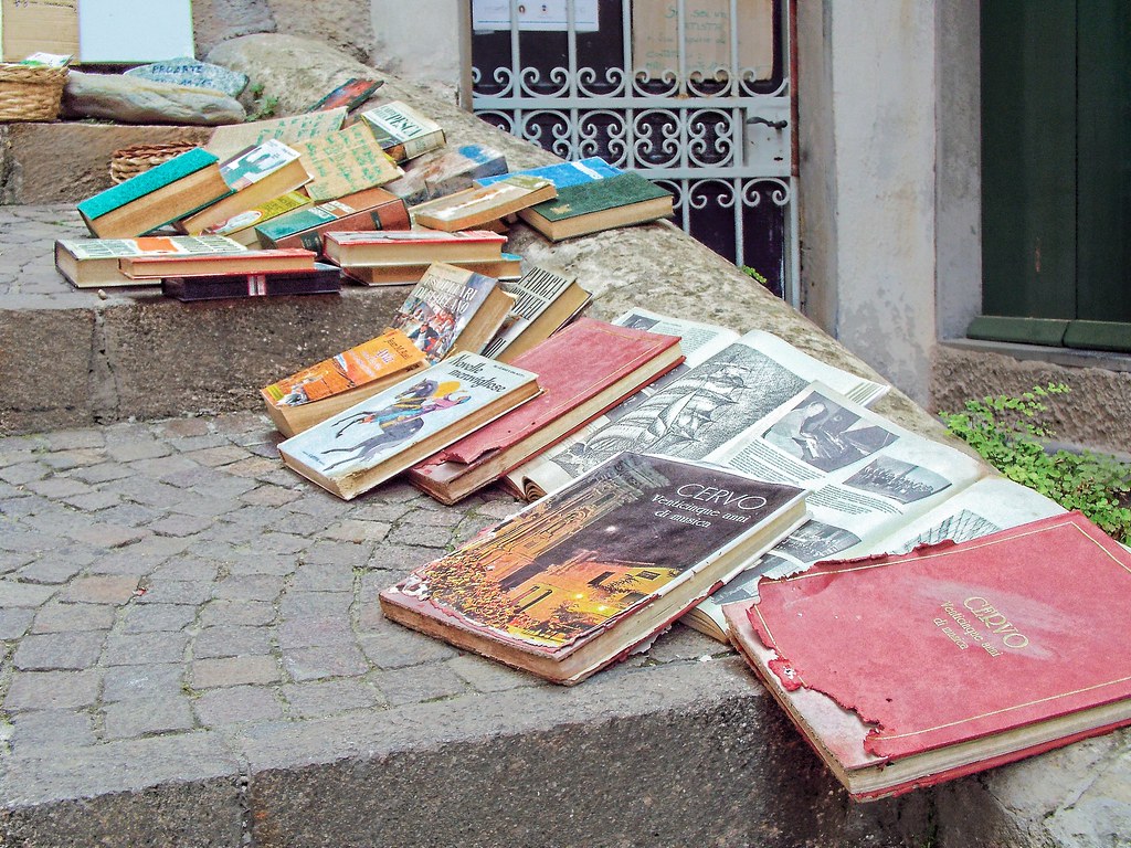 Beautiful old second hand books for sale! esartee Flickr