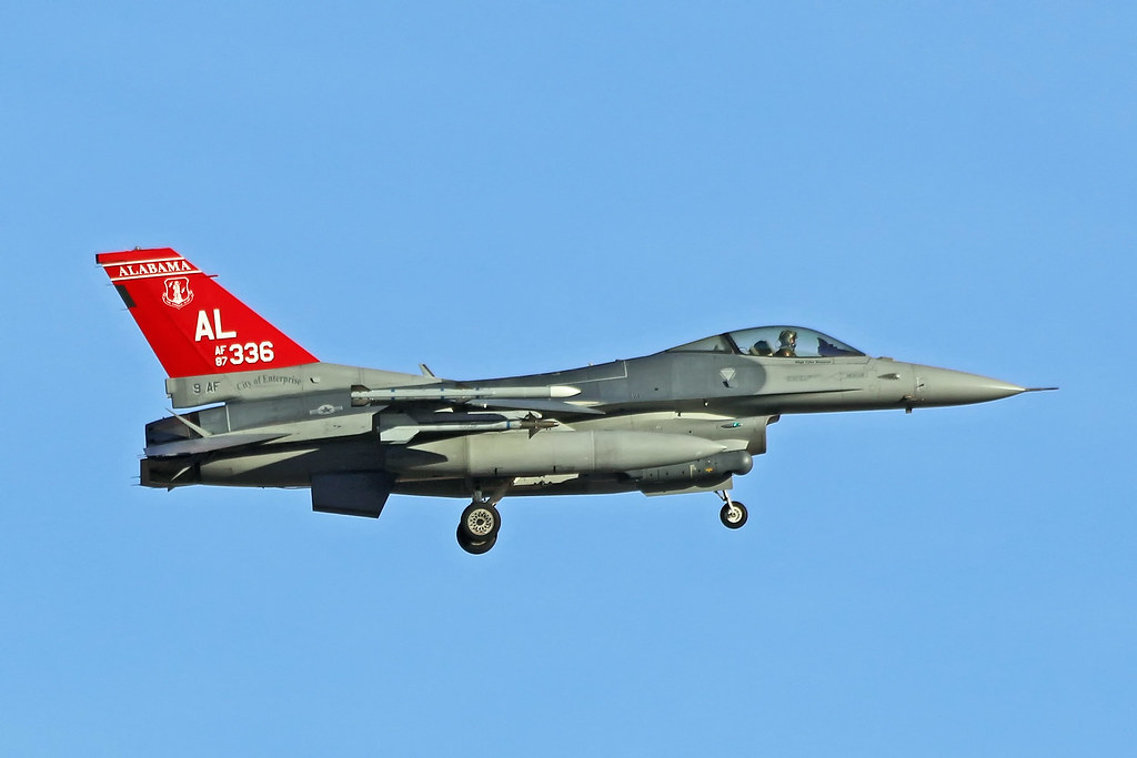 F16C 870336 USAF ALABAMA ANG special colours On final app… Flickr