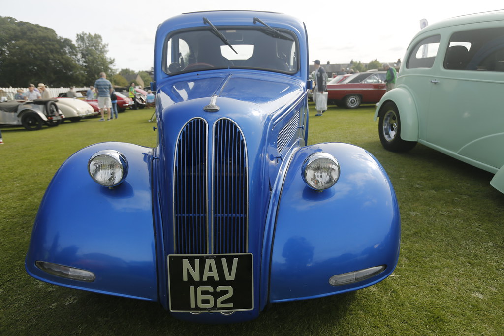 BurleyinWharfedale Classic Car Show Raw (21) Peter Barker Flickr
