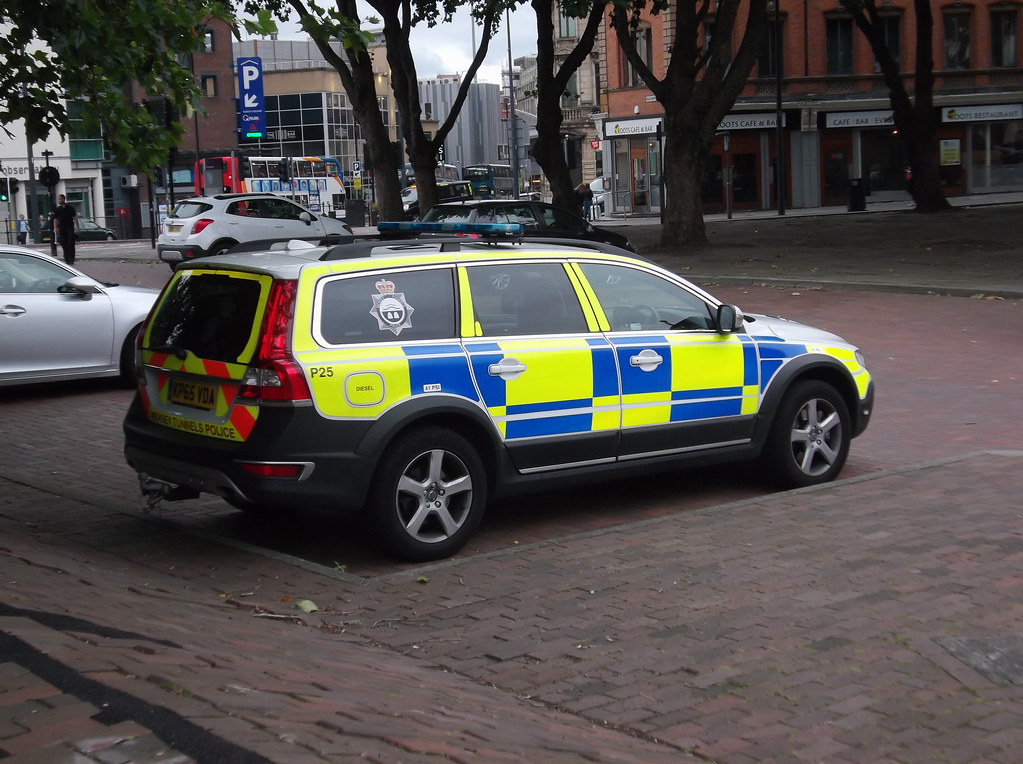 Mersey Tunnels Police Volvo XC70 (KP65 VDA) 2015 Volvo XC7… Flickr