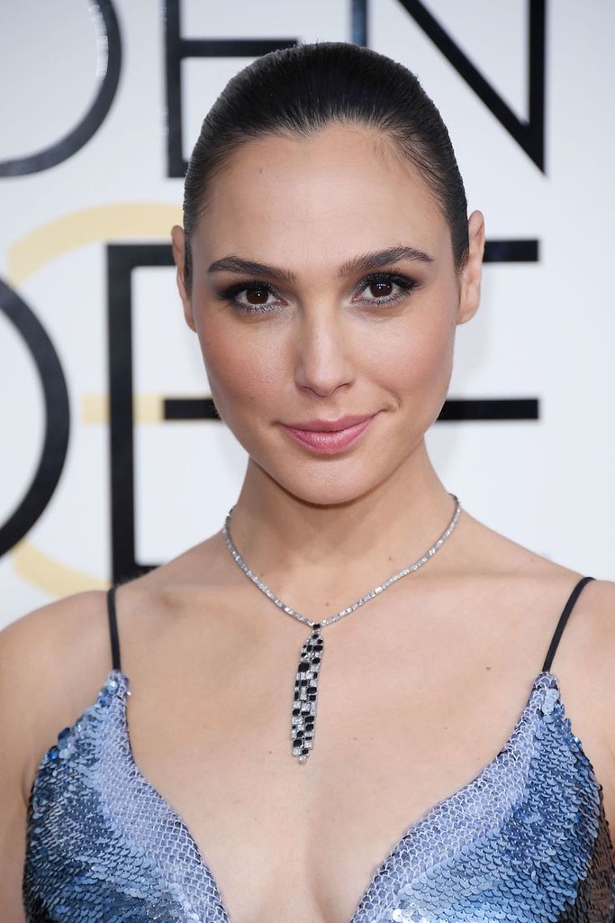 Red Carpet Makeup Look Gal Gadot … Flickr