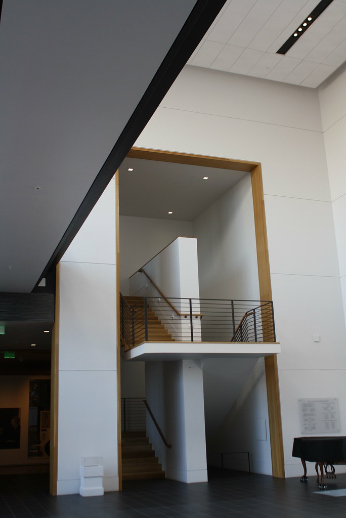 Florence County Museum The center pavilion is an attractiv… Flickr