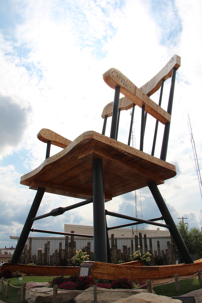 The world's largest rocking chair! Casey, Illinois dude no! Flickr