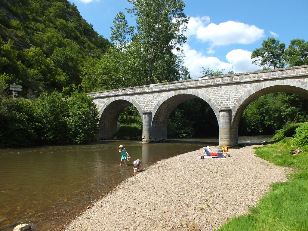 EspagnacSainteEulalie Baignade dans le Célé au pont d'… Flickr