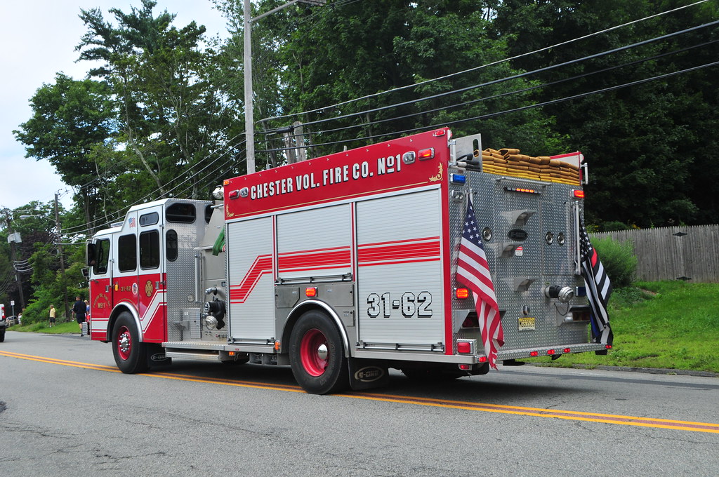 Chester Volunteer Fire Company Engine 2 2004 EOne Typhoon