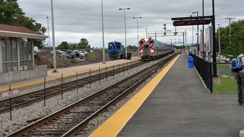 While waiting for my train at Western Ave Metra dead head … Flickr