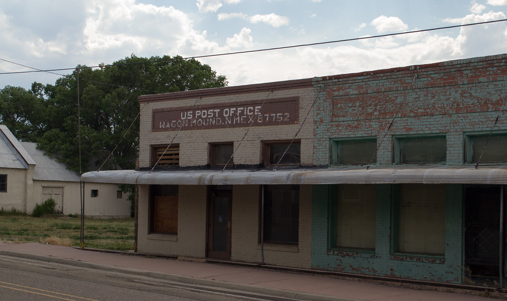 Wagon Mound, NM ( 1086) Older, largely abandoned, busines… Flickr