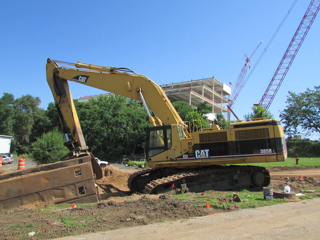 Cat 385B Burton Equipment Photography Flickr