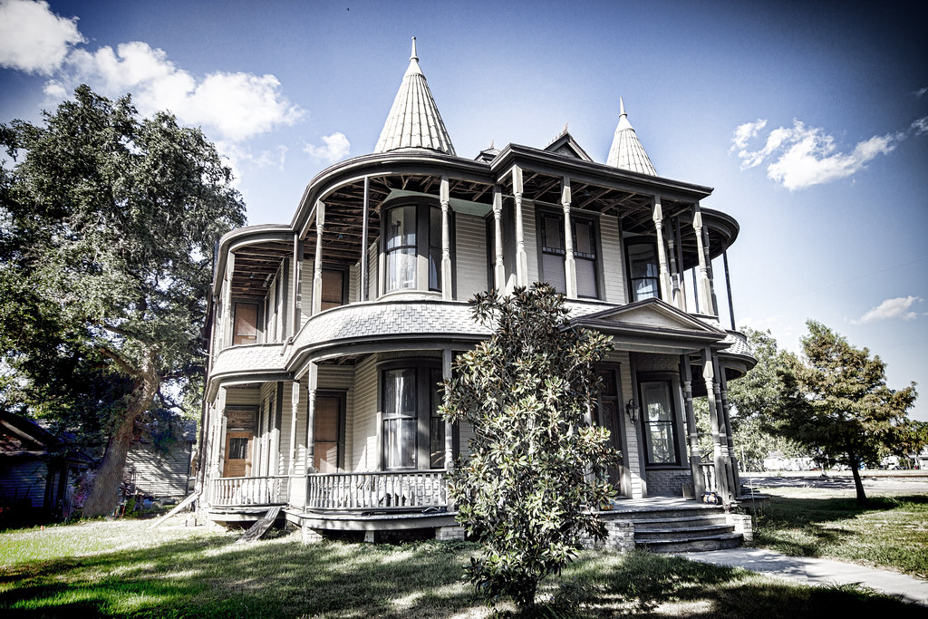 Old House Victoria, Texas Steve Holsonback Flickr