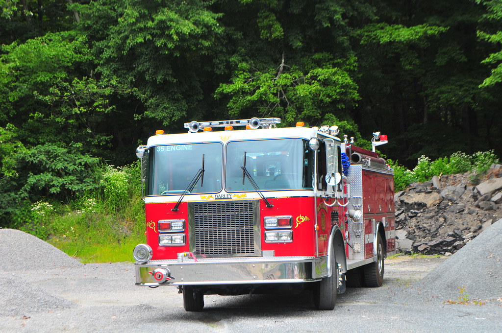 Montague Fire Department Engine 1 1990 Spartan/Darley Triborough